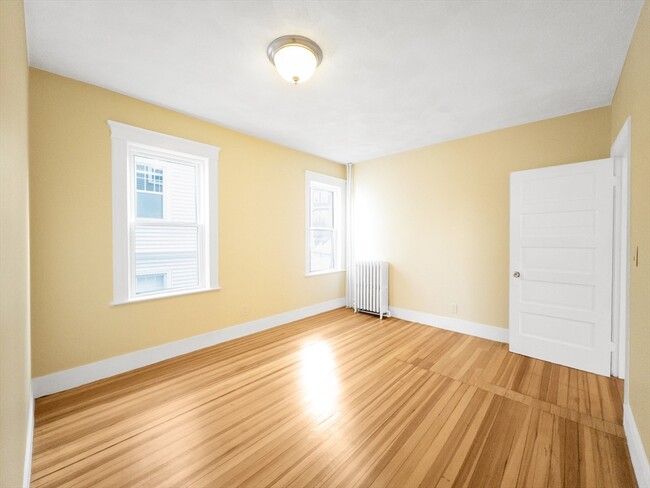 Building Photo - 24 Montvale St