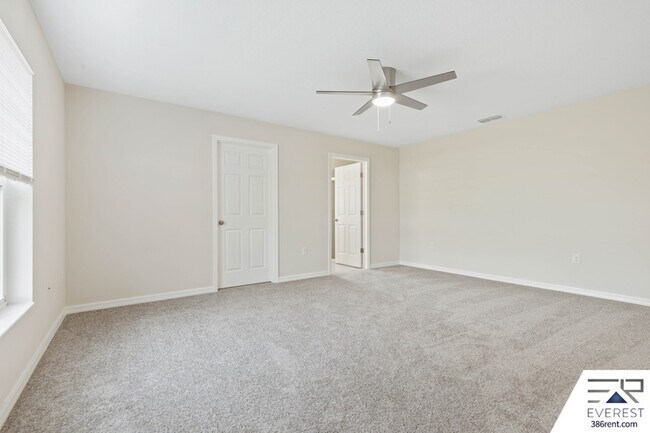 Building Photo - 18 Bressler Ln