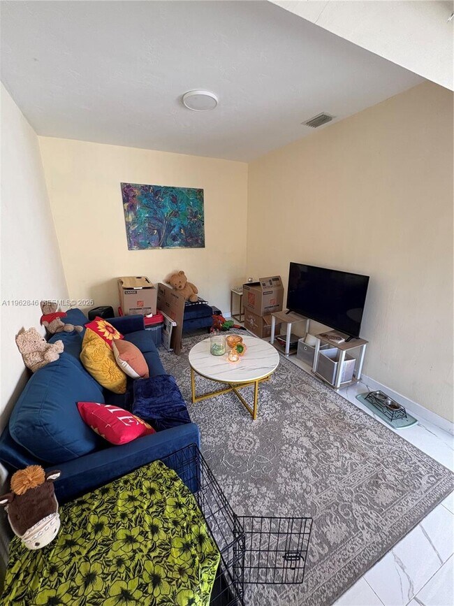 Building Photo - 1655 NE 175th St