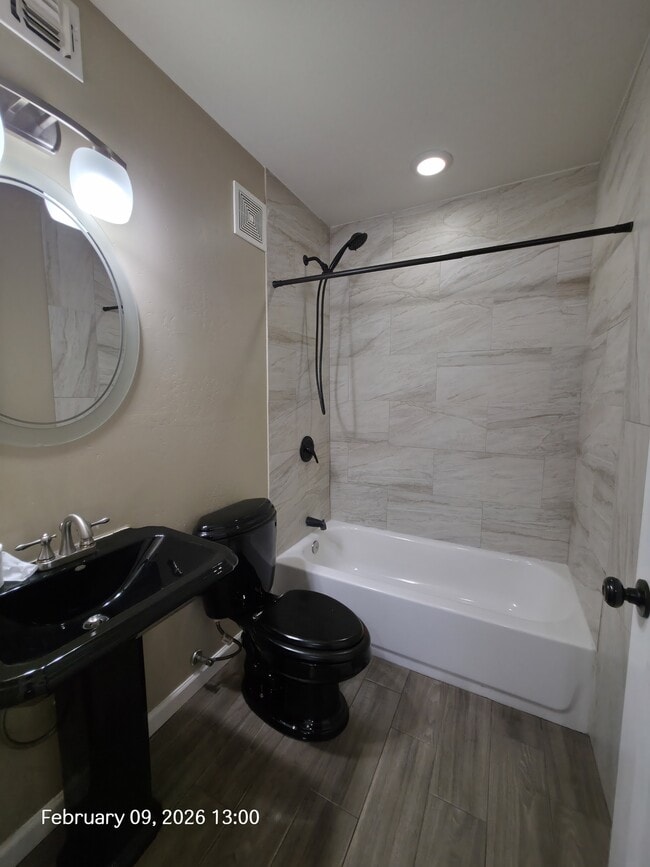 Building Photo - 763 E Cherokee St