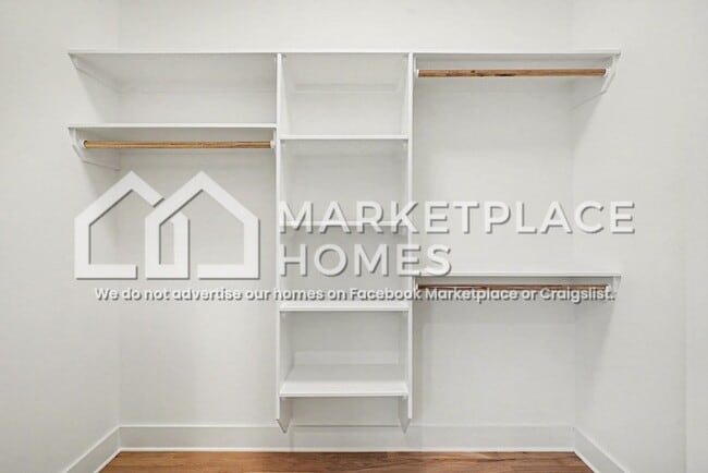 Building Photo - 974 Dozier Pl