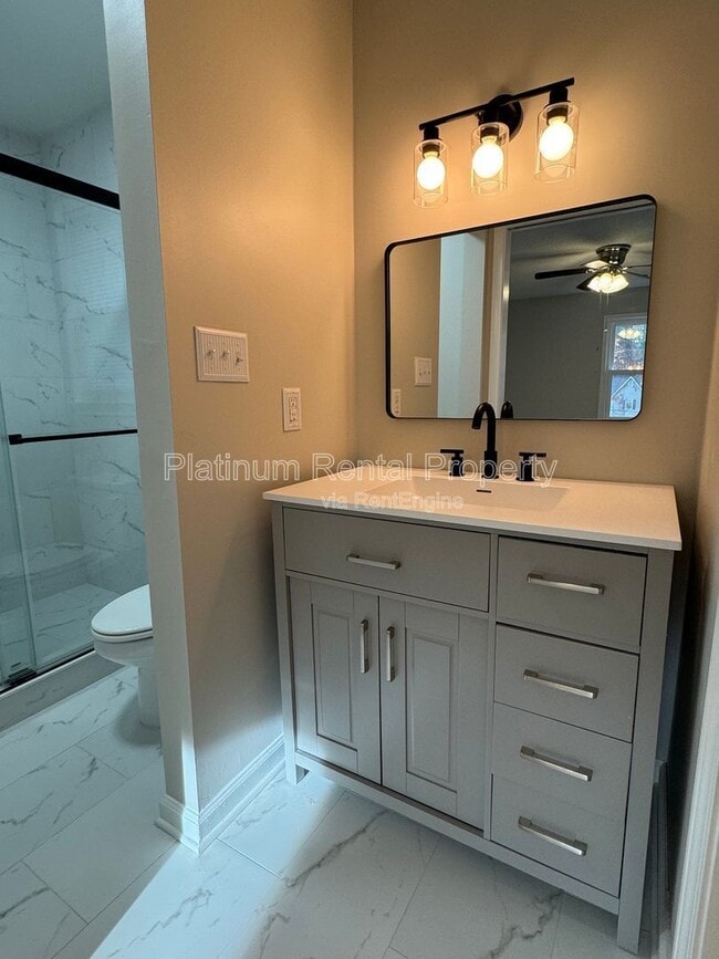 Building Photo - 3605 Knoll Crest Trail