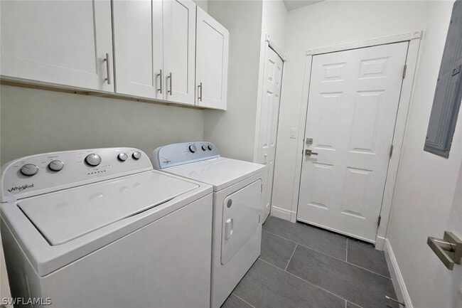 Building Photo - 1440 Graham Cir