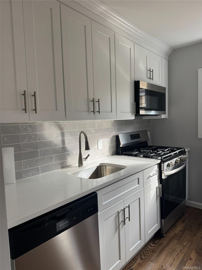 Building Photo - 318 Vincent Ave