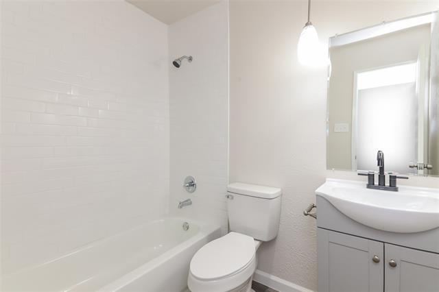 Building Photo - 713 Arbor Downs Dr