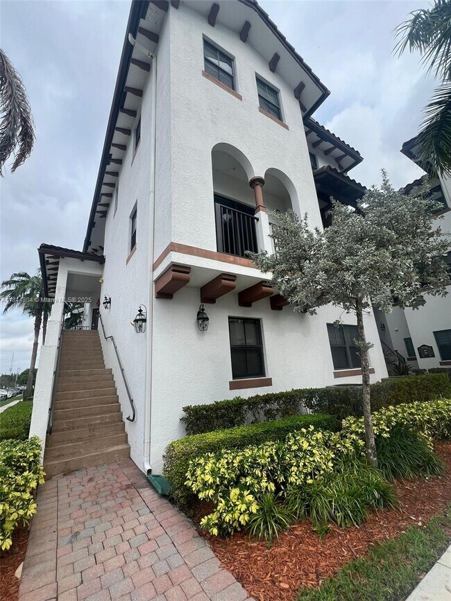 Building Photo - 10630 NW 88th St