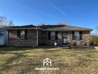 Building Photo - Charming 3BR Home in 38118 | Hardwood Floors & Spacious Fenced Backyard