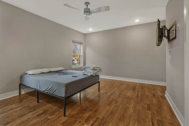 Building Photo - 1909 Hailey Ave