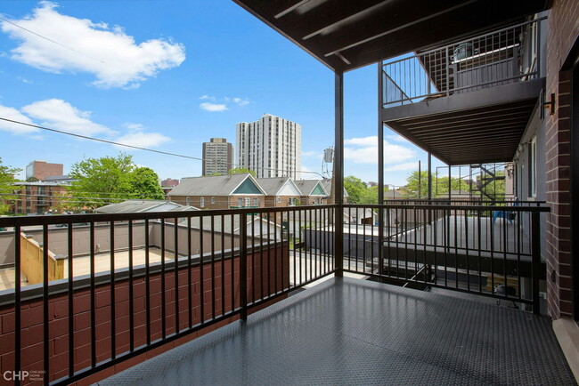 Building Photo - 211 S Hamilton Ave