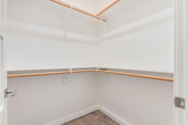 Building Photo - 2063 E Lemon St