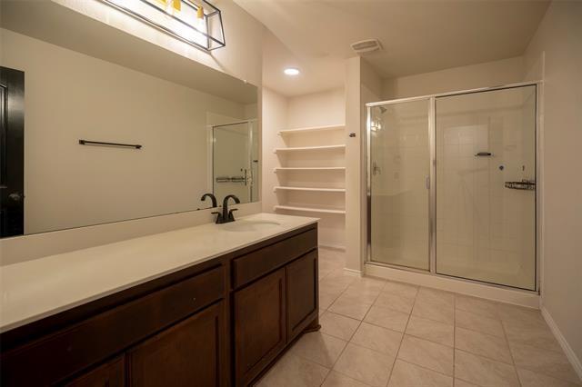 Building Photo - 1543 Meadowlake Dr