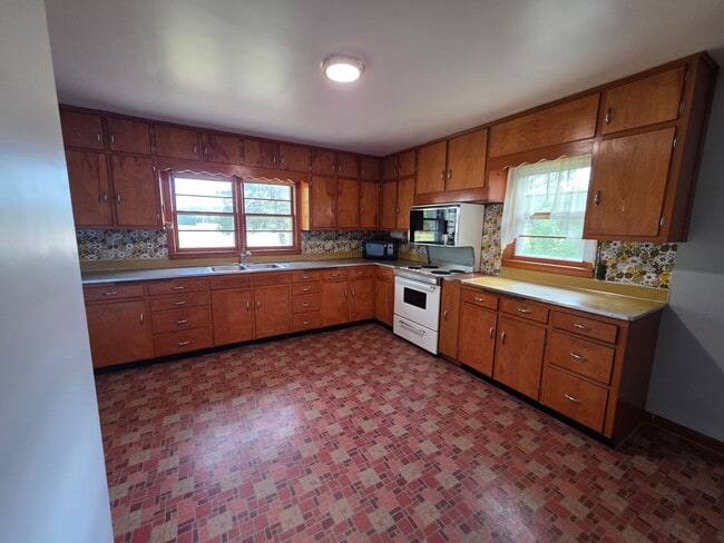 Building Photo - 2 Bed 1 Bath in Nekoosa