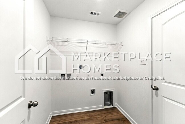Building Photo - 1151 Amy Dr