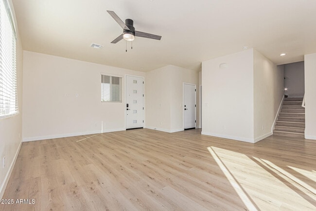 Building Photo - 133 W Latona Rd