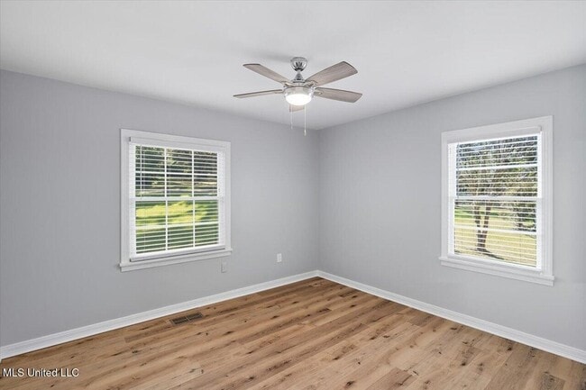 Building Photo - 324 Court St