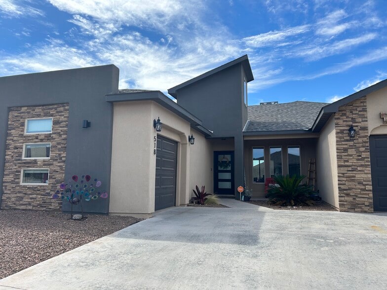 Building Photo - 518 San Simon Dr