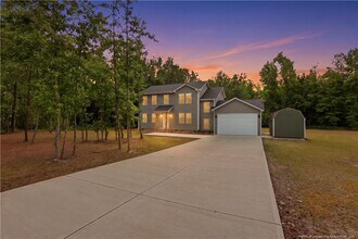 Building Photo - 7811 Lucinda Ln