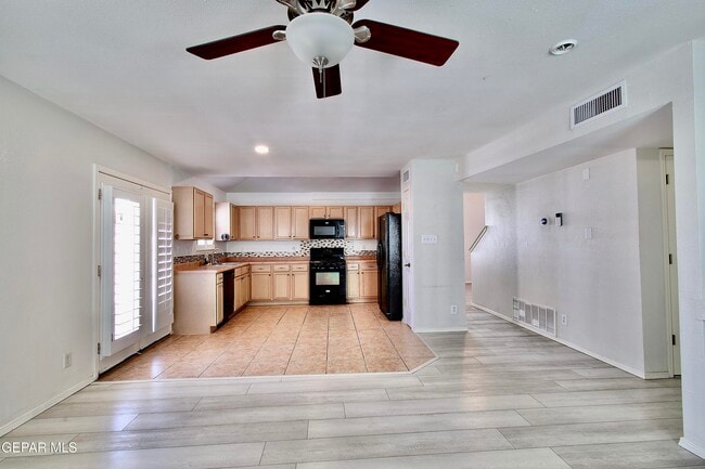 Building Photo - 12229 Kingsgate Ct