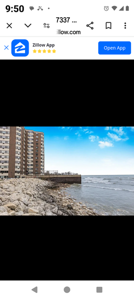 Building Photo - 7337 S South Shore Dr
