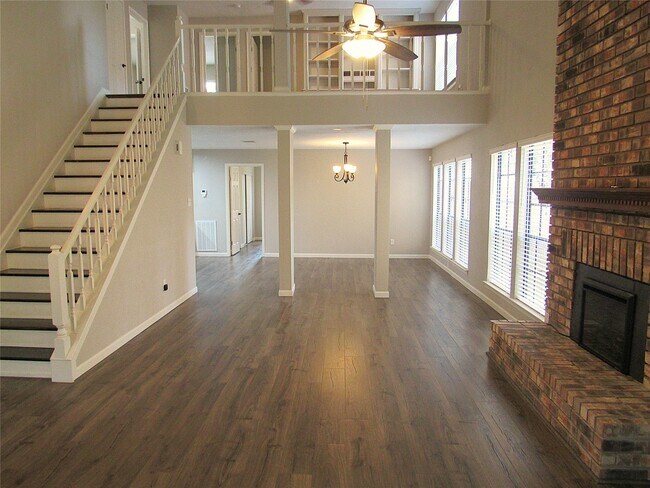Building Photo - 3311 Golden Willow Dr