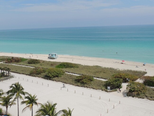 Building Photo - 9225 Collins Ave