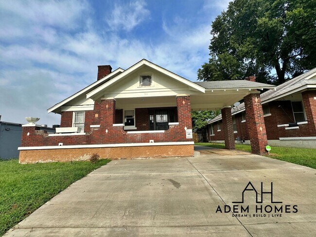 Primary Photo - Recently Renovated Brick Home Minutes Away...