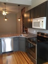 Building Photo - 219 5th St