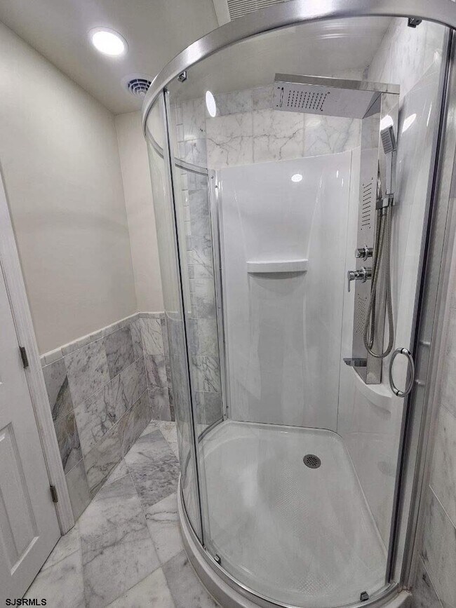 Building Photo - 27 S Little Rock Ave