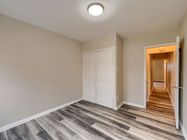 Building Photo - 1424 N 4th St