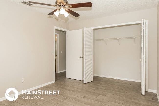 Building Photo - 916 N Dean Cir