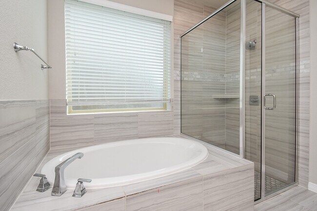Building Photo - 4355 Thornapple Hills Ct