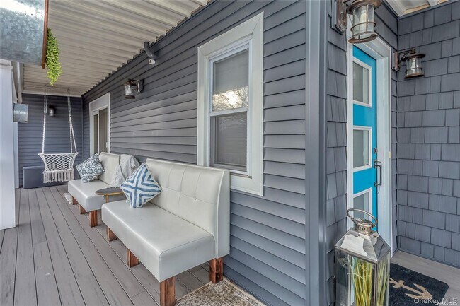 Building Photo - 127 Maple Blvd