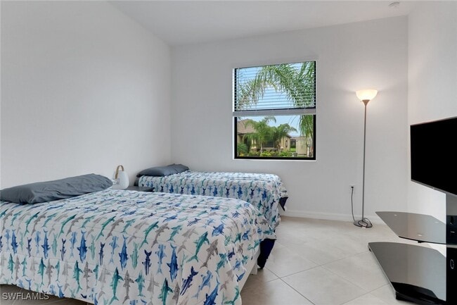 Building Photo - 3426 Menores Wy