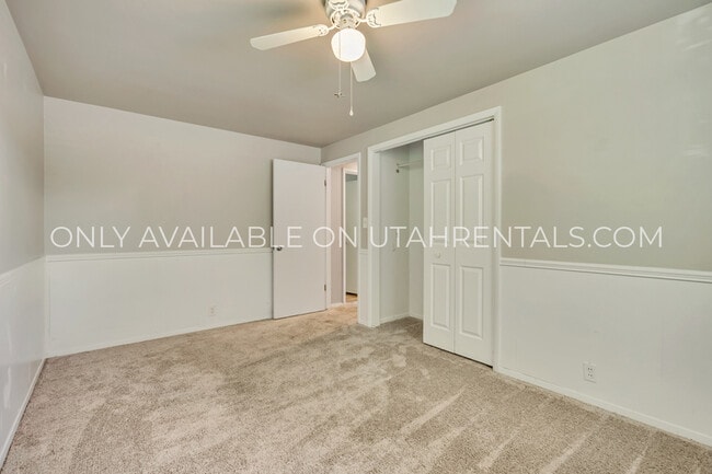 Building Photo - 786 E 350 N