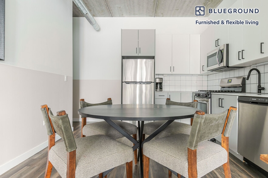 Building Photo - 61 W Erie St