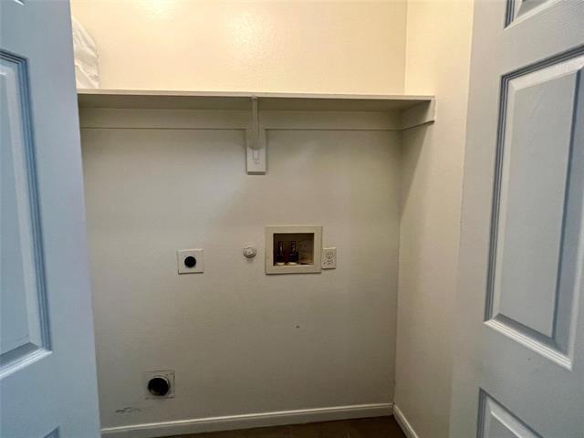 Building Photo - 6654 Cool Morn Dr