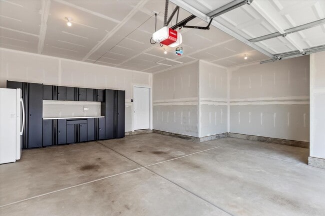 Building Photo - 2824 Briargate Dr
