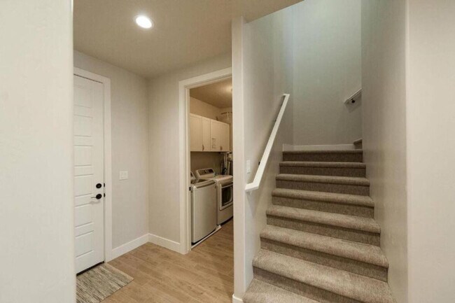 Building Photo - 2249 N Coral Canyon Blvd