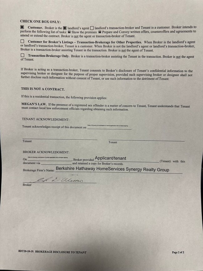 Building Photo - Beautiful Apartment on E Kiowa- all utilities included!!