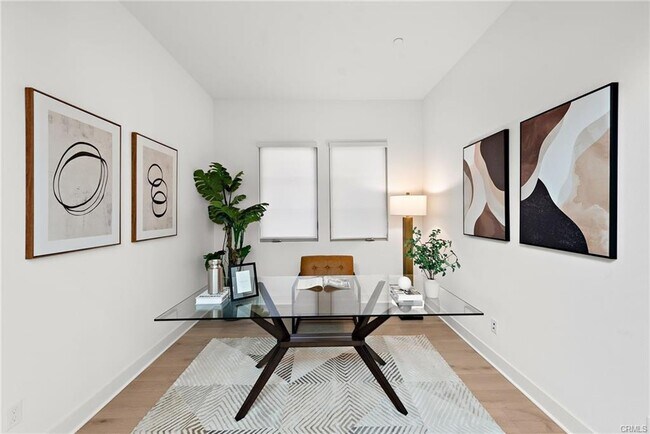 Building Photo - 215 Sutters Ml