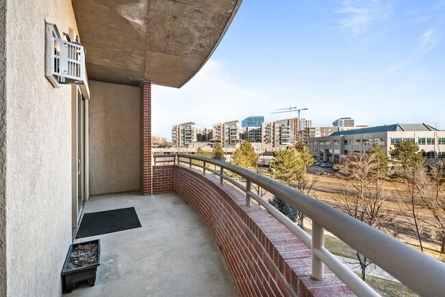 Building Photo - 4875 S Monaco St