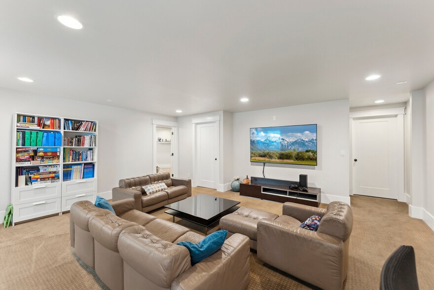 Downstairs Family Room - 1044 E Wood Ave