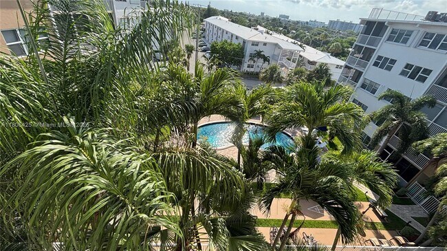 Building Photo - 4117 Bougainvilla Dr