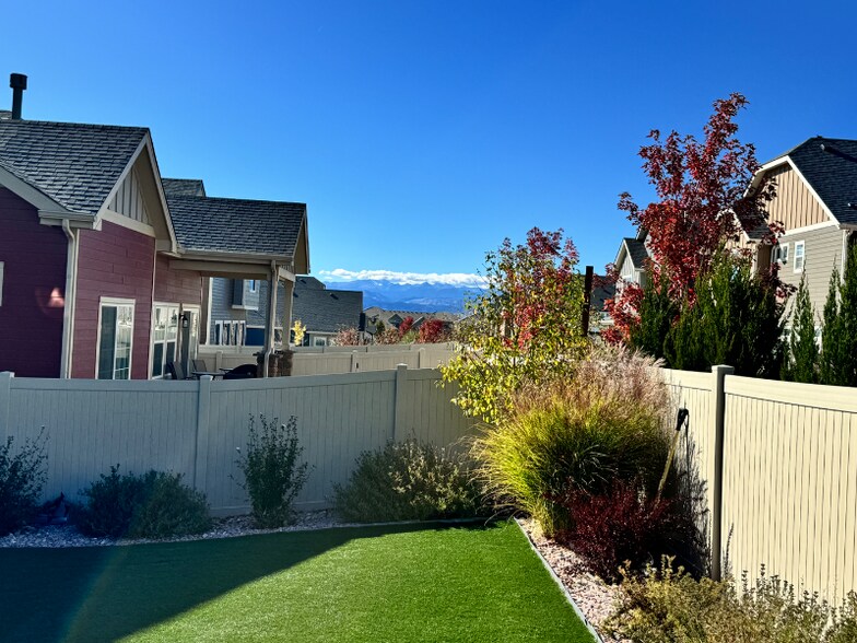 Building Photo - 1067 Highlands Dr