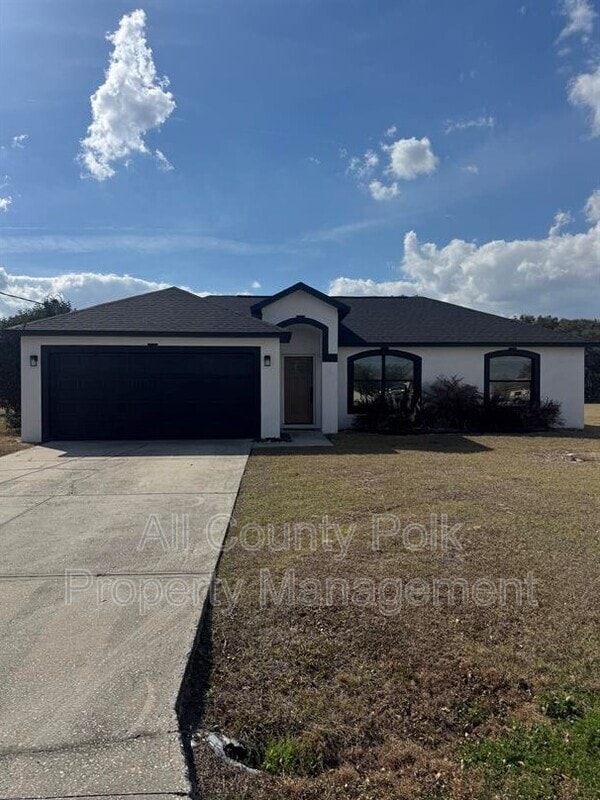 Building Photo - 572 Adriel Ave