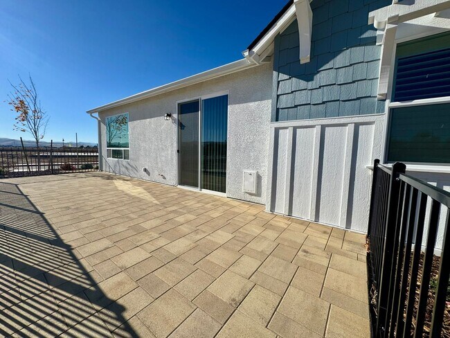 Building Photo - 406 Heirloom- 55+ Silverado Village Community