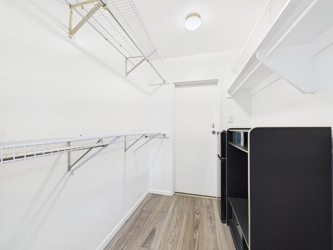 Building Photo - 3100 E Cherry Creek S Dr