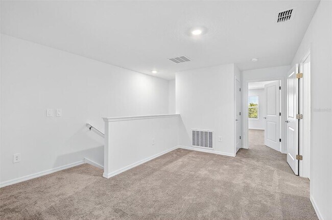 Building Photo - 11075 65th Ter E