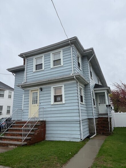 Primary Photo - 117 Phillips St