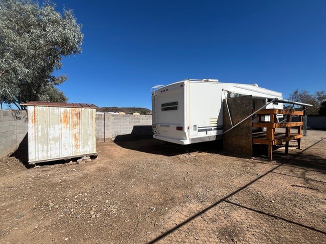 Building Photo - One Bedroom Trailer in Deer Valley - All u...